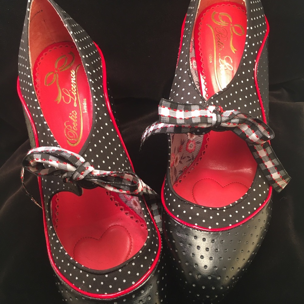 Poetic License size 11 shoes European size 41